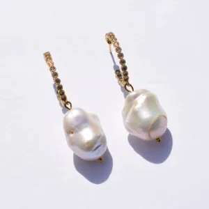 Baronessa Baroque Pearl Hoops